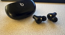 Used
													Beats Studio Buds - Black, photo 3 of 4