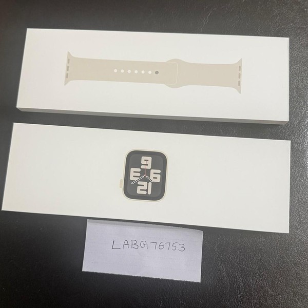 Apple Watch SE 2nd Gen 40mm - Starlight, A2722 - GPS, Aluminum