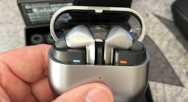 Used
													Samsung Galaxy Buds3 Pro - Silver, photo 2 of 4