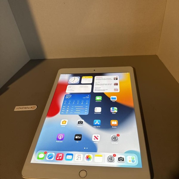 Apple iPad 7th Gen - Wi-Fi, 128 GB, Silver, A2197