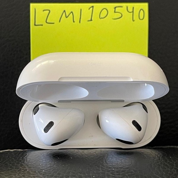 Apple AirPods 3rd Gen - Lightning Case
