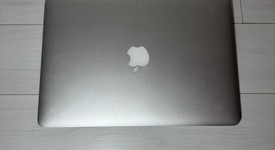 Good
													MacBook Air 2017 - 13" - I5, Silver, 128 GB, 8 GB, photo 2 of 8
