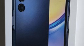 Mint
													Samsung Galaxy A15 5G - Unlocked, Black & Blue, 128 GB, 4 GB, photo 2 of 2