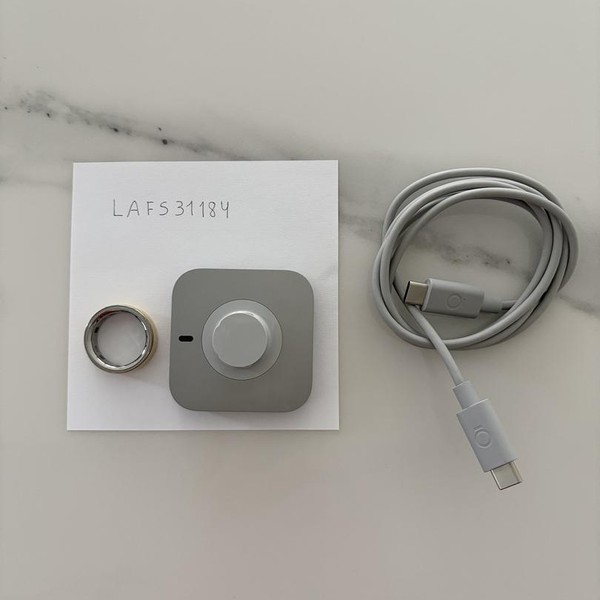 Oura Ring Gen 4 - Gold, Size 9