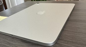 Mint
													Apple iPad 11th Gen - Wi-Fi, Silver, 256 GB, A3354, photo 4 of 9