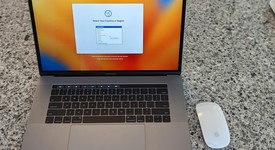 Mint
													MacBook Pro 2017 (With Touch Bar) - 15" - I7, Gray, 512 GB, 16 GB, photo 5 of 16