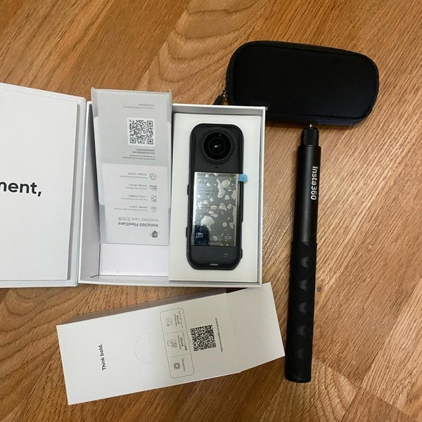 Insta360 X5