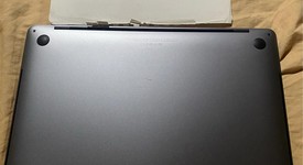Good
													MacBook Pro 2018 (With Touch Bar) - 15" - I7, Gray, 512 GB, 16 GB, photo 4 of 14