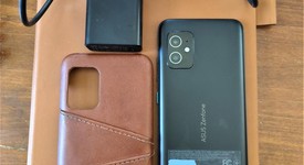 Good
													ASUS Zenfone 8 - Unlocked, Black, 256 GB, 16 GB, photo 1 of 5