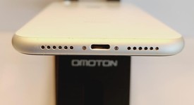 Fair
													Apple iPhone Xr - Unlocked, White, 64 GB, A1984, photo 3 of 6