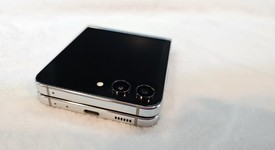 Mint
													Samsung Galaxy Z Flip5 - Unlocked, Mint, 512 GB, 8 GB, SM-F731U1, photo 4 of 14