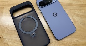 Mint
													Google Pixel 10 Pro - Unlocked, Moonstone, 128 GB, G4QUR, photo 3 of 8