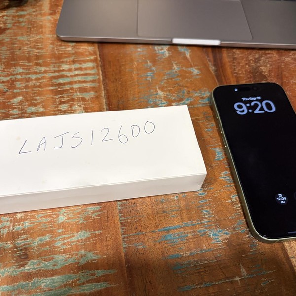 Apple iPhone 17 - Unlocked, 256 GB, Sage, A3258