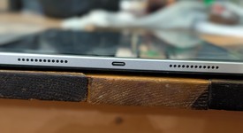 Mint
													Apple iPad 10th Gen - Wi-Fi, Silver, 64 GB, A2696, photo 3 of 9