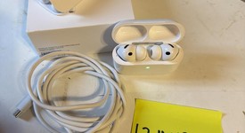 Used
													Apple AirPods Pro 3, photo 1 of 2