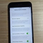 Good Apple iPhone SE 3rd Gen 2022 - Unlocked, 256 GB, Midnight, A2595