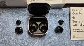 Used
													Samsung Galaxy Buds2 - White, SM-R177, photo 4 of 11