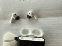 Apple AirPods Pro 2nd Gen