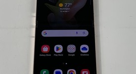 Good
													Samsung Galaxy Z Flip4 5G - AT&T, Rose Gold, 256 GB, 8 GB, SM-F721U, photo 1 of 7