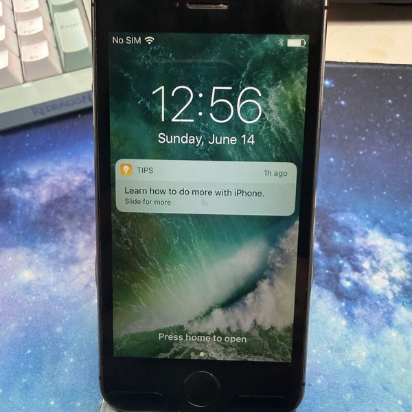 Apple iPhone 5S - AT&T, 16 GB, Gray, A1533