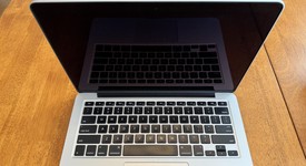 Good
													MacBook Pro 2015 (Retina) - 13" - Silver, 512 GB, 16 GB, photo 1 of 11