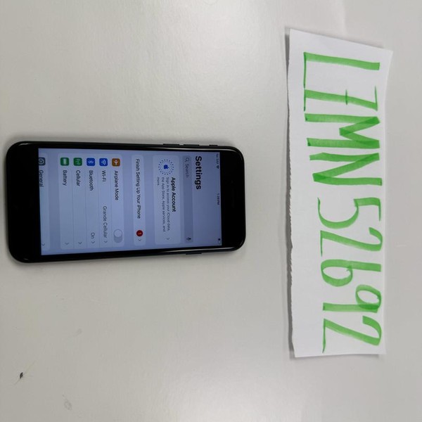 Apple iPhone SE 3rd Gen 2022 - Unlocked, 64 GB, Midnight, A2595