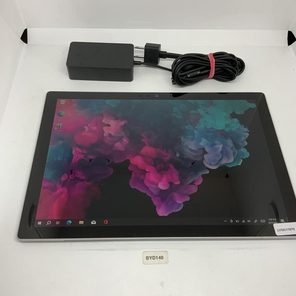 Microsoft Surface Pro 5 (2017) - Wi-Fi, 128 GB, Silver, 4 GB