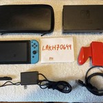 Good Nintendo Switch - 32 GB, Red & Blue