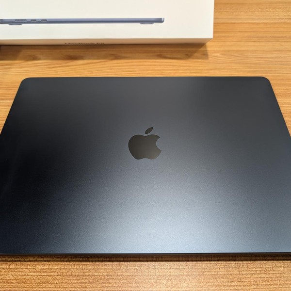 MacBook Air 2025 (M4) - 15 inch - 512 GB, Midnight, 24 GB, Apple M4