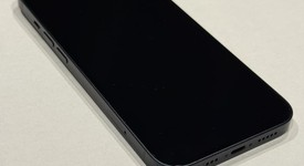 Mint
													Apple iPhone 13 - Unlocked, Midnight, 128 GB, A2482, photo 4 of 11