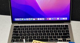 Good
													MacBook Air 2022 - 13" - Apple M2, Starlight, 256 GB, 8 GB, photo 1 of 10