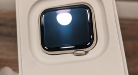 Mint
													Apple Watch SE 2nd Gen 40mm - Starlight, A2722 - GPS, Aluminum, photo 4 of 12