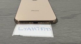 Good
													Apple iPhone Xs - Unlocked, Gold, 64 GB, A1920, photo 3 of 8