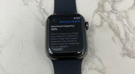 Mint
													Apple Watch Series 8 41mm - Unlocked, Graphite, A2772 - Cellular, Stainless, photo 3 of 5