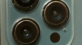 Good
													Apple iPhone 12 Pro Max - Unlocked, Pacific Blue, 128 GB, A2342, photo 4 of 10