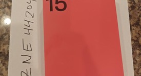 Mint
													OnePlus 15 - Unlocked, Ultra Violet, 512 GB, 16 GB, photo 4 of 8