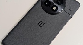 Mint
													OnePlus 13 - Unlocked, Black Eclipse, 512 GB, 16 GB, photo 2 of 8