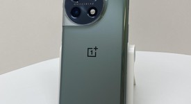 Mint
													OnePlus 11 - Unlocked, Green, 256 GB, 16 GB, CPH2451, photo 3 of 5