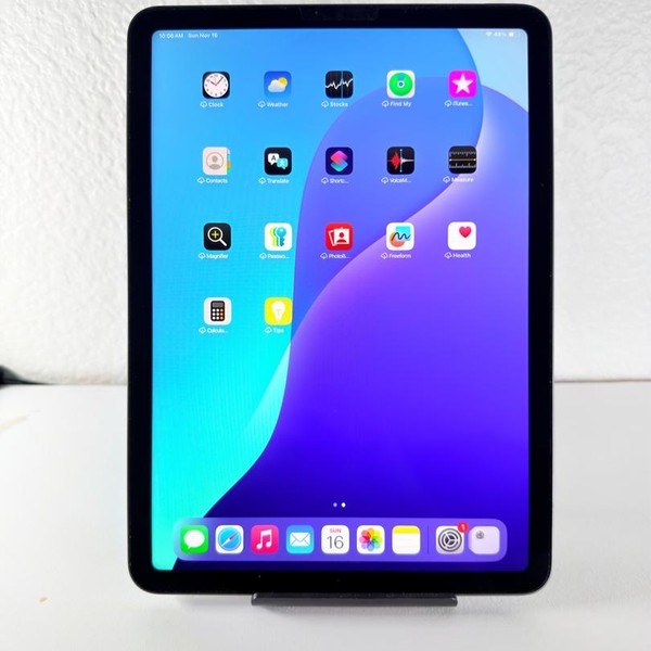 Apple iPad Air 5th Gen - Wi-Fi, 64 GB, Gray, A2588