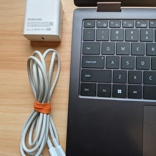 Samsung Galaxy Book2 360 - 256 GB, Graphite, 8 GB, Intel Core i5