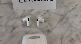 Used
													Apple AirPods Pro 2 - USB-C, photo 3 of 8