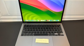 Good
													MacBook Air 2020 - 13" - I5, Gray, 256 GB, 16 GB, photo 3 of 10