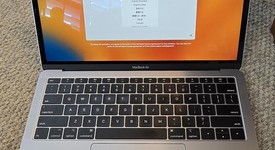 Good
													MacBook Air 2019 - 13" - I5, Silver, 256 GB, 16 GB, photo 1 of 7