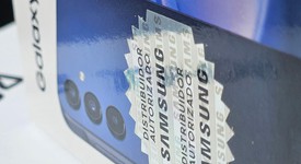 New
													Samsung Galaxy A15 5G - Unlocked Non-US, Black & Blue, 256 GB, 8 GB, photo 5 of 5
