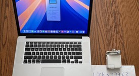 Good
													MacBook Pro 2015 (Retina) - 15" - Silver, 256 GB, 16 GB, photo 1 of 9