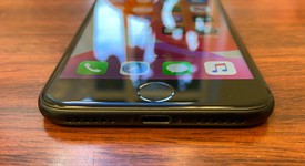 Good
													Apple iPhone 7 - Verizon, Black, 32 GB, A1660, photo 4 of 7