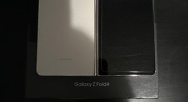 Mint
													Samsung Galaxy Z Fold4 5G - Unlocked, Beige, 256 GB, 12 GB, SM-F936U1, photo 2 of 6