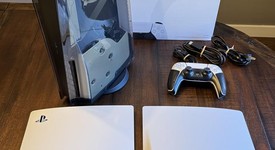 Mint
													PlayStation 5 Standard Edition (2020) - White, 825 GB, Standard Edition, photo 1 of 15