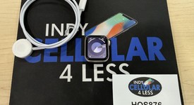 Good
													Apple Watch SE 2nd Gen 40mm - Unlocked, Starlight, A2726 - Cellular, Aluminum, photo 1 of 4