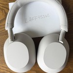 Used Sony WH-1000XM5 - Silver